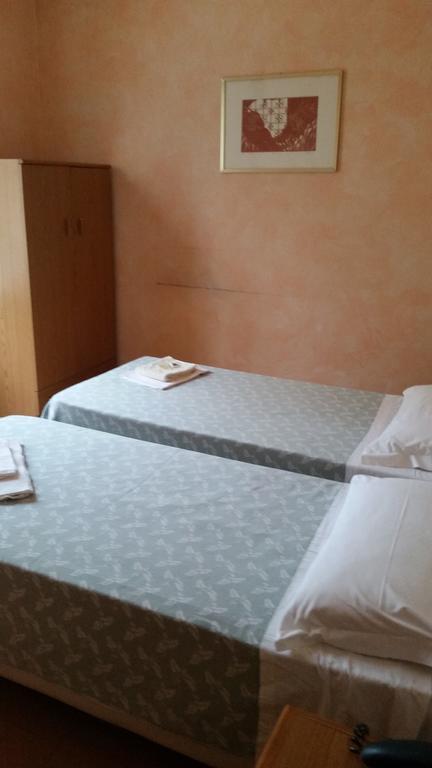 Albergo Margherita Chianciano Terme Extérieur photo