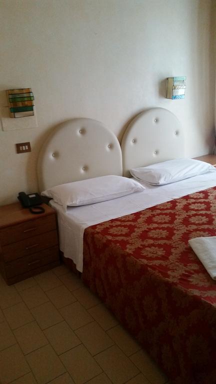Albergo Margherita Chianciano Terme Extérieur photo