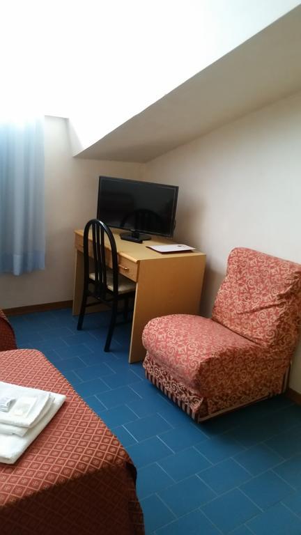 Albergo Margherita Chianciano Terme Extérieur photo
